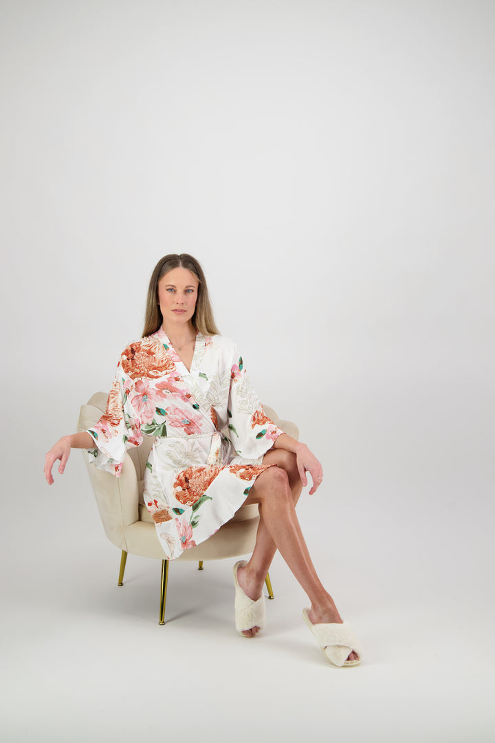 Amelia Cotton Floral Robe - White